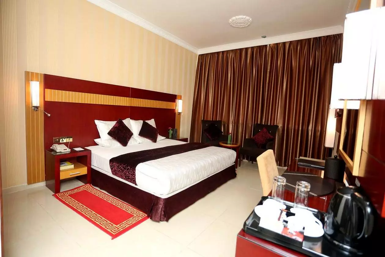 HOTEL PHOENIX_SHABAVIZ (11).jpg